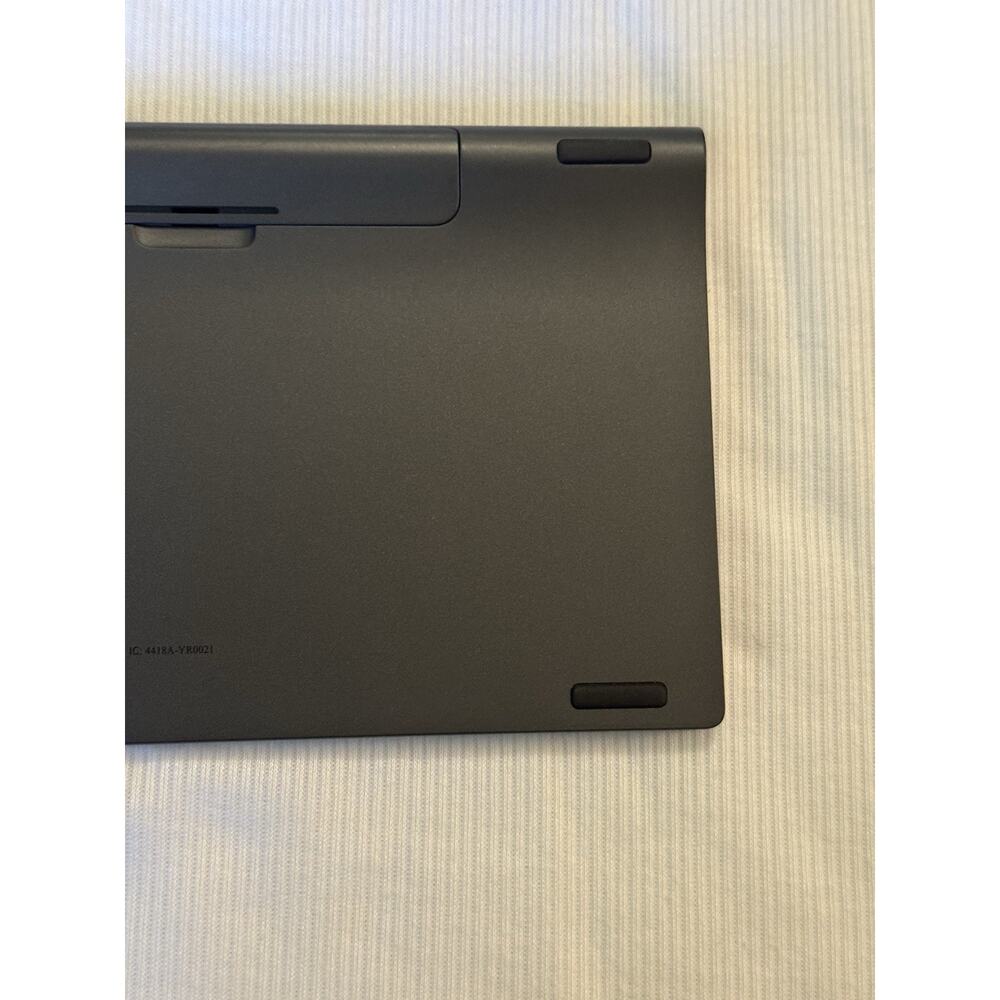 Logitech Wireless Keyboard (Tablet Keyboard For iPad) - Picture 11 of 13